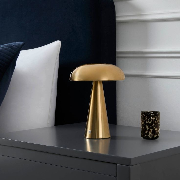 Lampe de nuit LED style rétro champignon