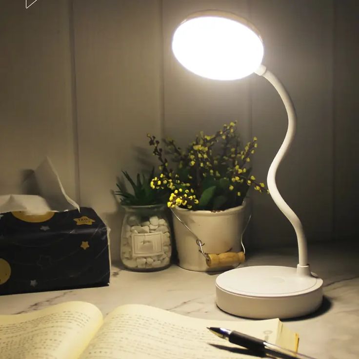 Lampe de bureau LED portable